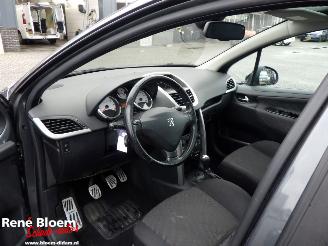 Peugeot 207 1.6 VTI XS Premiere 120pk picture 12