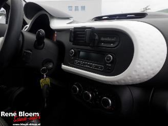Renault Twingo 1.0 SCE Authentique picture 10