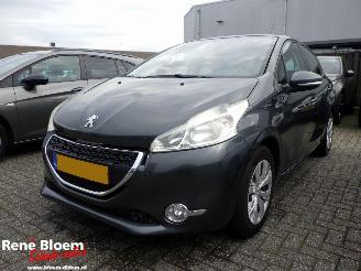 Voiture accidenté Peugeot 208 1.2 VTi Blue Lease Airco 5drs 2012/11