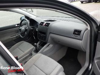 Volkswagen Golf 1.6 FSI Trendline picture 8