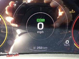 Porsche Taycan 4 Cross Turismo picture 18