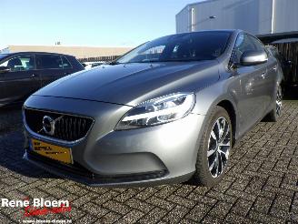  Volvo V-40 2.0 D3 Dynamic 150pk Aut Edition 2019/3