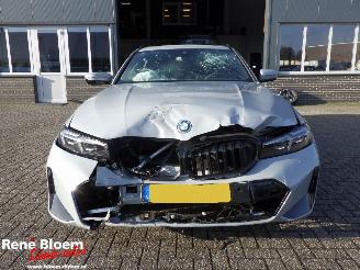 BMW 3-serie 330e XDrive M-pakket Full Option 292pk picture 3