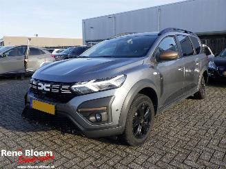 Voiture accidenté Dacia Jogger 1.6 Hybrid 140 Extreme 5p. 2024/11