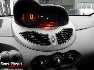 Renault Twingo 1.2 16V Dynamique picture 14