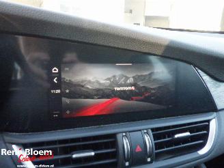 Alfa Romeo Giulia 2.2 Super 160pk Navi Aut picture 14