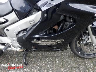 Kawasaki ZZ - R 1200  picture 16