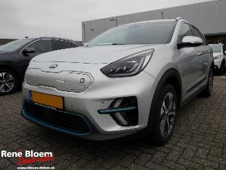 damaged passenger cars Kia e-Niro Executiveline 64kwh 204pk 2020/11