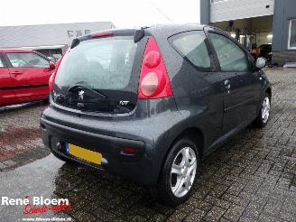 Peugeot 107 1.0-12V XS picture 4