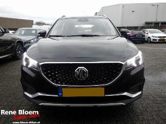 MG ZS EV Luxury 45kWh Automaat 5drs picture 6