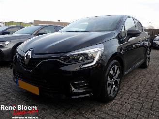 uszkodzony samochody osobowe Renault Clio 1.0 TCE 90 Evolution 2023/2