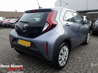 krockskadad bil auto Toyota Aygo X 1.0 VVT-i S-CVT Play 2025/8