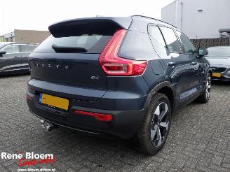 krockskadad bil auto Volvo XC40 2.0 B4 Plus Dark 197pk 2025/5