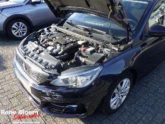 Peugeot 308 SW 1.6 BlueHDI Blue Lease Executive picture 8