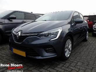 krockskadad bil auto Renault Clio 1.0 TCE Zen 5drs Navi 2020/8