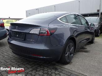 krockskadad bil auto Tesla Model 3 Long Range  AWD 75kwh 351pk 2019/12