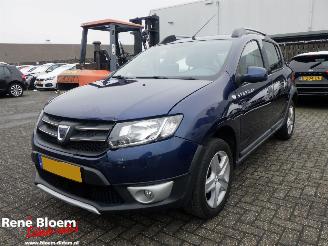 skadebil auto Dacia Sandero 0.9 TCe S&S Stepway Lauréate 2016/8