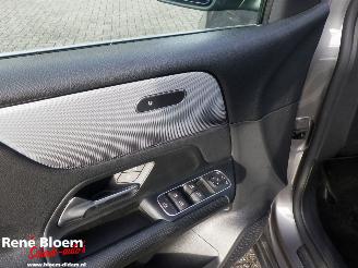 Mercedes B-klasse 180D Business Solution Plus picture 14