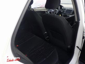 Kia Picanto 1.0 CVVT Comfort PlusLine Navigator picture 8