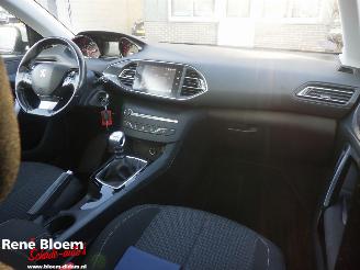 Peugeot 308 1.2 PureTech Blue Lease Executive 110pk picture 12