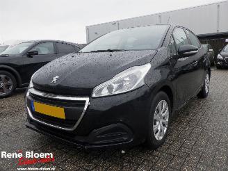 Damaged car Peugeot 208 1.2 PureTech Active 2018/8