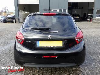 Peugeot 208 1.2 Puretech Roland Garros 110pk picture 3