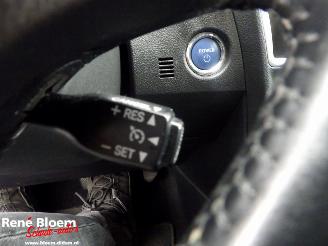 Toyota Auris 1.8 Hybrid Touring Sports picture 19