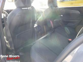 Peugeot 408 1.2 Hybrid 145 e-DCSG GT picture 12