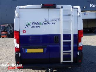 Peugeot Boxer 2.2 BlueHDi 140 S&S L2H1 Navi picture 3