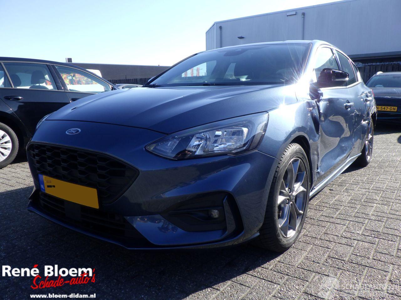 Ford Focus 1.0 EcoBoost Hybrid ST-Line