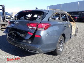 krockskadad bil auto Hyundai I-30 1.0 T-GDI MHEV 2024/10