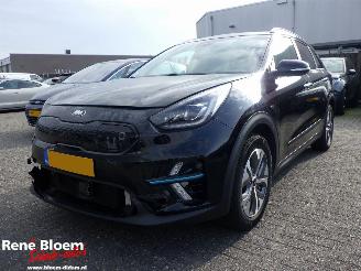 krockskadad bil auto Kia e-Niro Dynamic PlusLine 64kwh 204pk 2021/7
