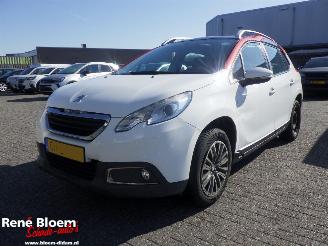 skadebil auto Peugeot 2008 1.2 Puretech Active Automaat 2015/5