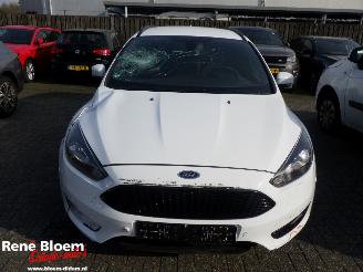 Ford Focus 1.0 ST-Line 5drs picture 5