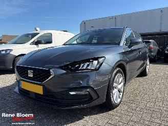 Vaurioauto  passenger cars Seat Leon 1.0 TSI Reference Navi 2022/11