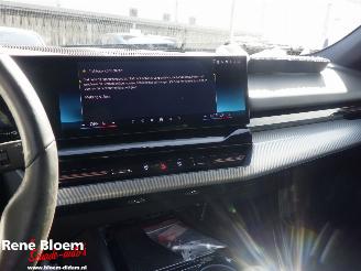 BMW 5-serie 530e Touring picture 12