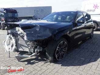 BMW 5-serie 530e Touring picture 3