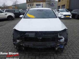 Mercedes Cla-klasse Shooting Brake 200 AMG picture 3