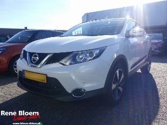 krockskadad bil auto Nissan Qashqai 1.2 N-Connecta 116pk automaat 2017/10