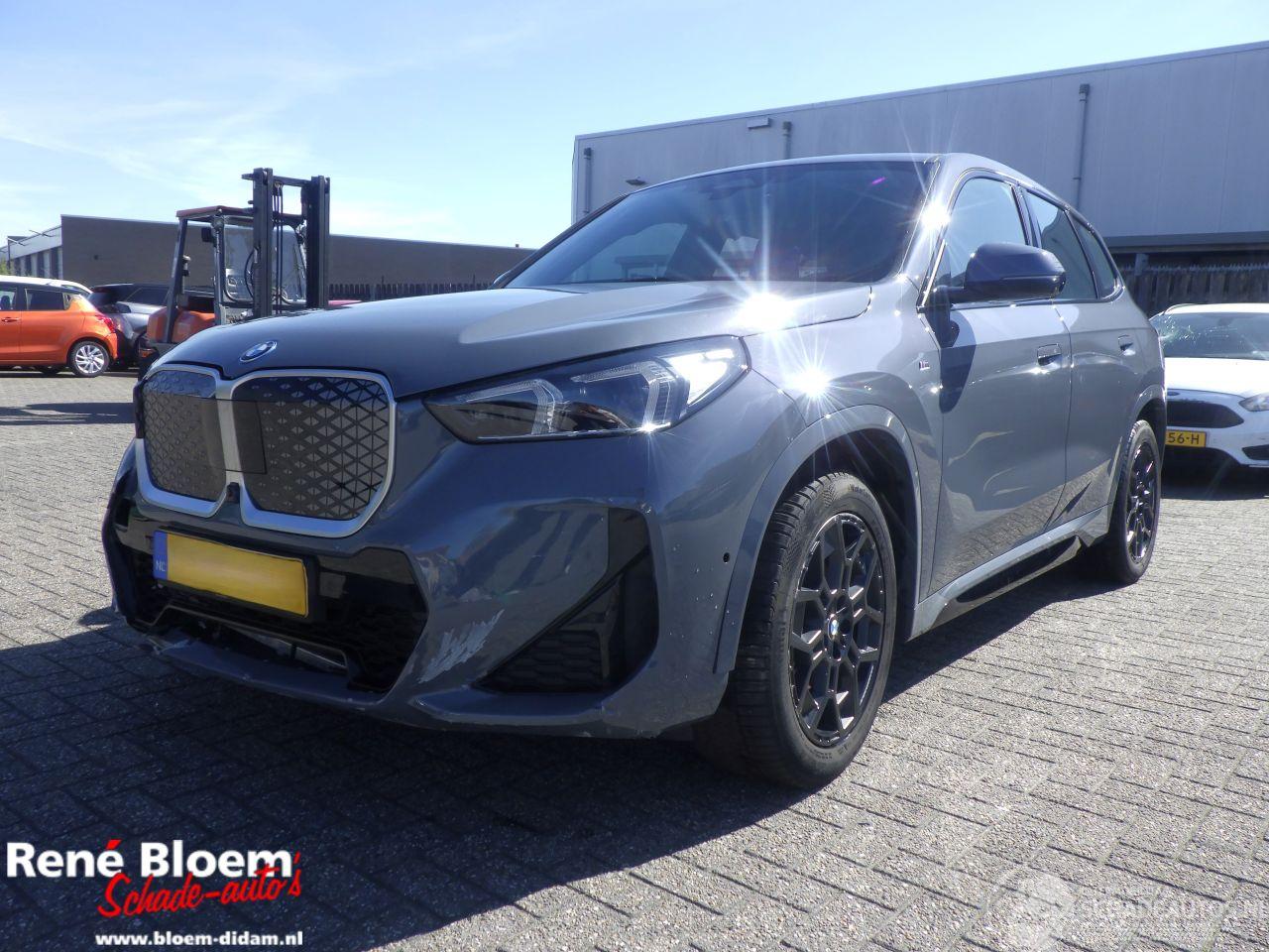 BMW iX1 eDrive20 67kWh 204pk M-pakket Automaat