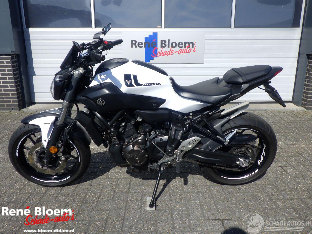 Yamaha MT-07 