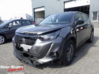 Peugeot 2008 1.2 PureTech Active Pack picture 4