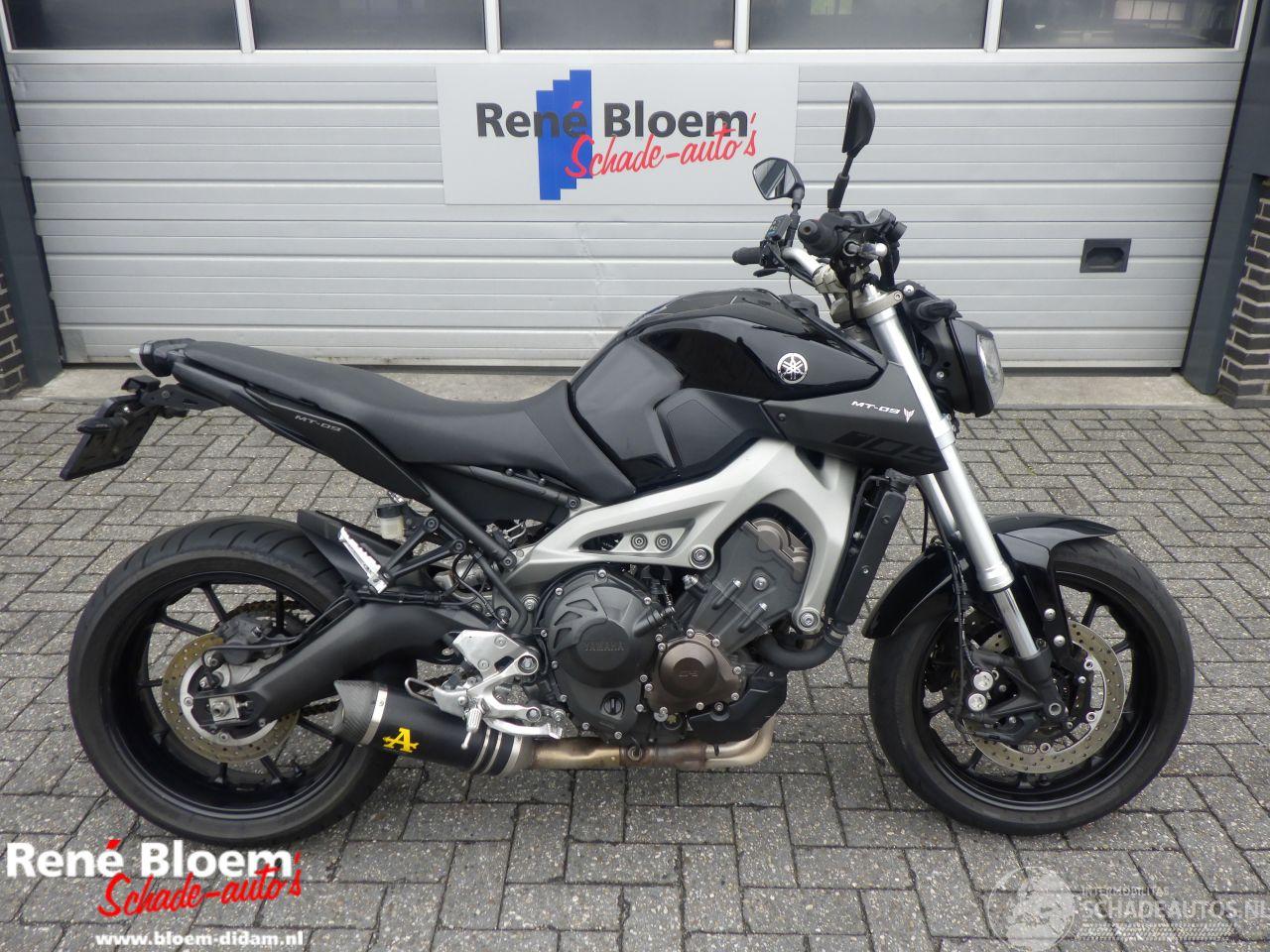 Yamaha MT-09 