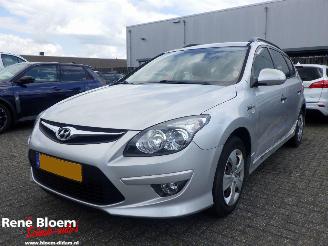 Auto incidentate Hyundai I-30 CW 1.4 i i-Drive Cool 2012/2