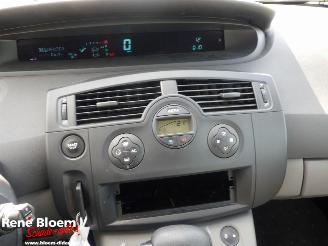 Renault Scenic 1.6 16V Expression Comfort picture 16