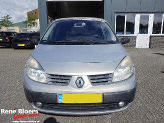 Renault Scenic 1.6 16V Expression Comfort picture 3