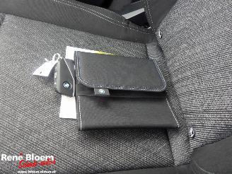 BMW X1 XDRIVE25E picture 24