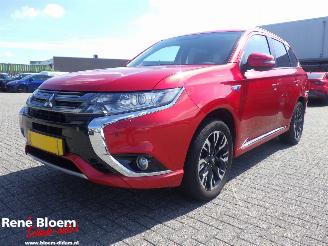 Unfallwagen Mitsubishi Outlander 2.0 PHEV Executive Edition 2016/10