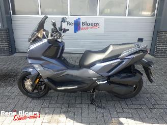 dommages motocyclettes  Sym  ADX 300 2025/6