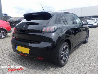 Schadeauto Peugeot 208 1.2 PureTech Allure 101pk 2023/1